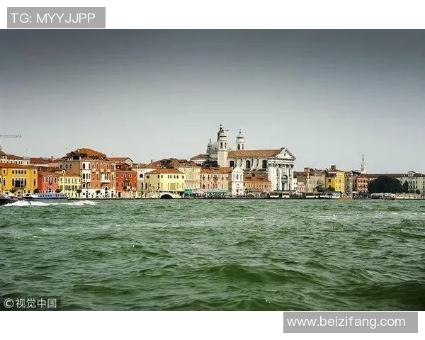 昔日足球明星的辉煌与落寞交织成影像的故事