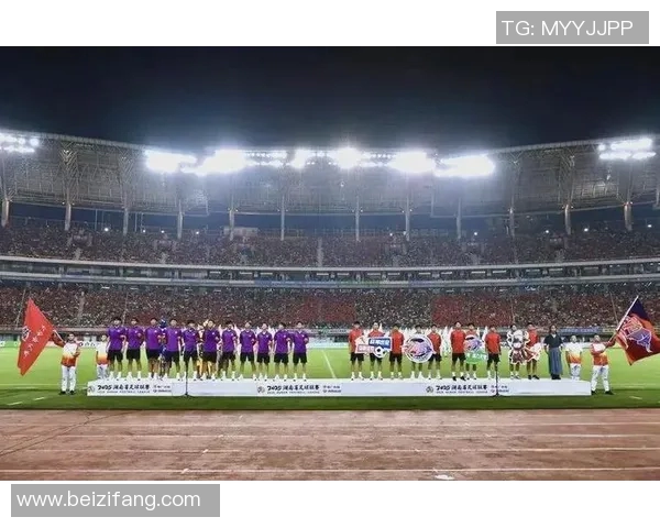 足球明星邀请赛日报精彩回顾与明日赛事展望，球迷不容错过的盛宴